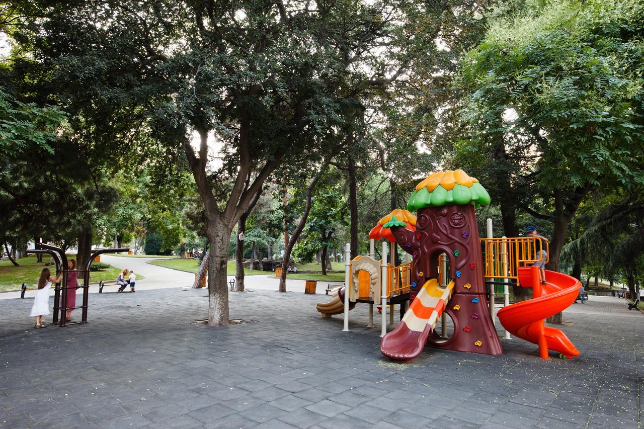 Garden Side Tbilisi 호텔 외부 사진