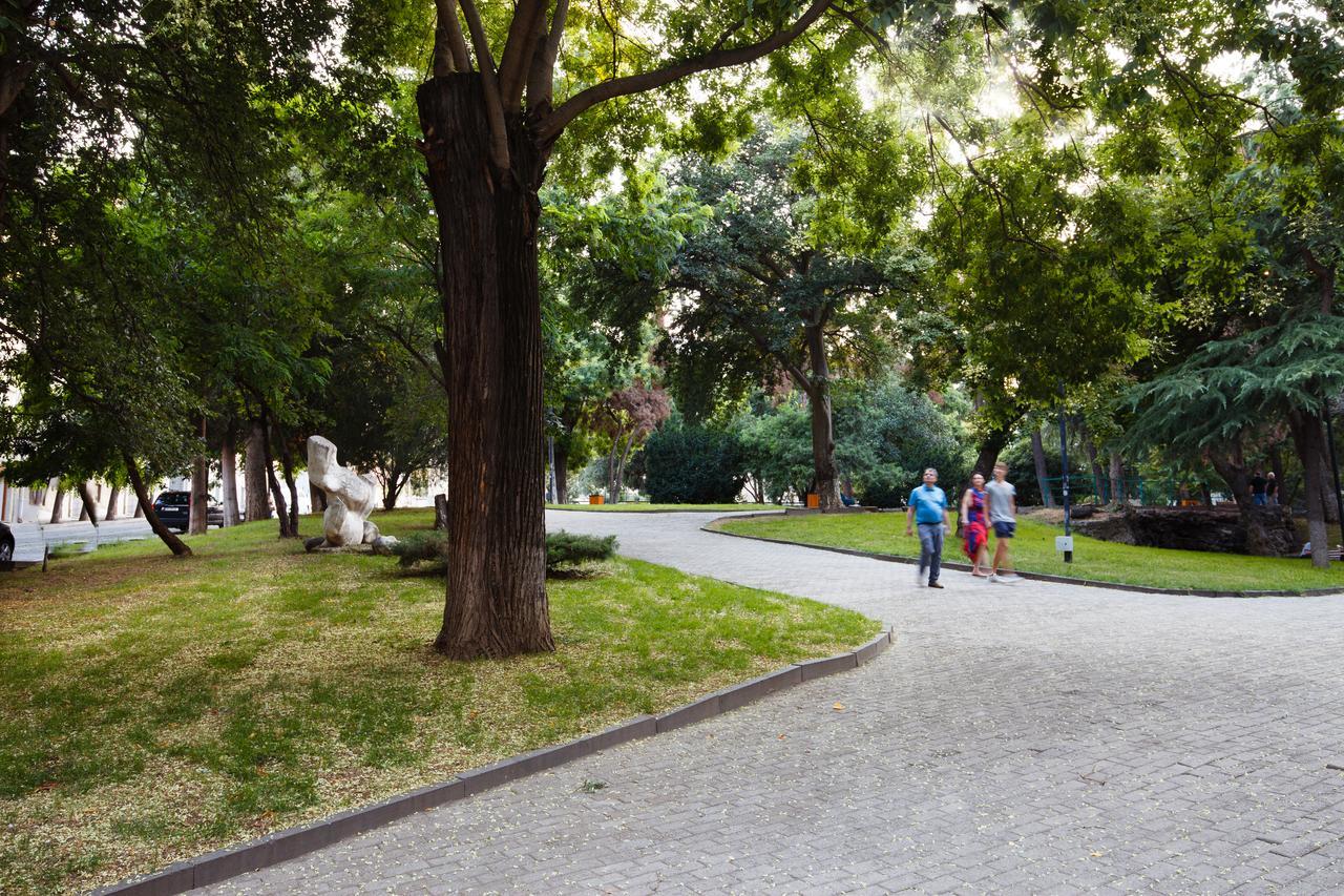 Garden Side Tbilisi 호텔 외부 사진